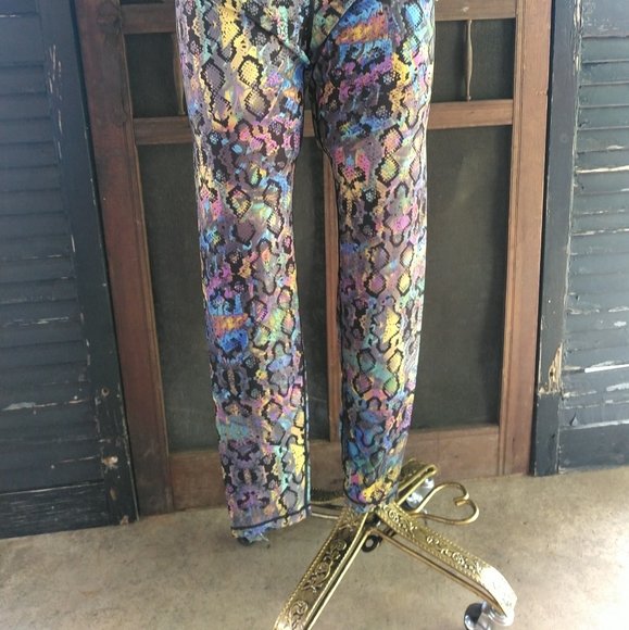 YELETE Active Snake Print Leggings (NWT) - Picture 2 of 6